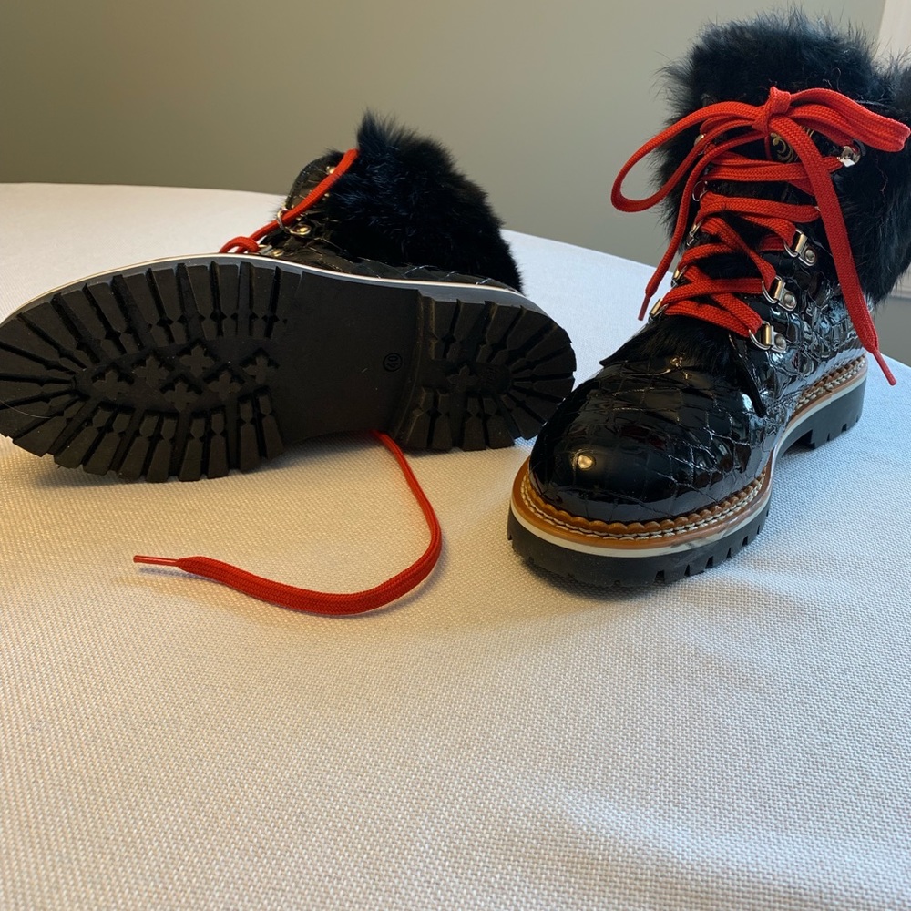 Dr Martens Women’s NEW Fur-Trimmed Boots